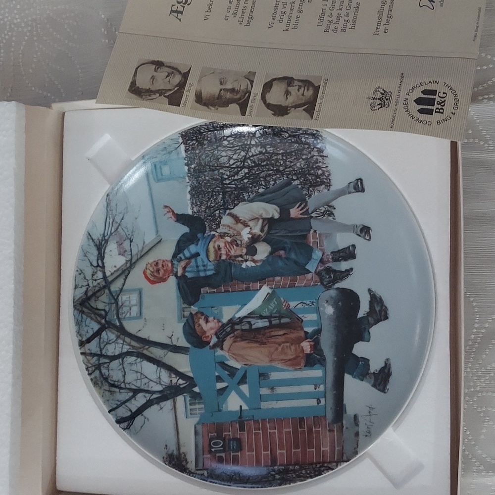 Vintage (1984)  Bing & Grondahl Collector's Plate